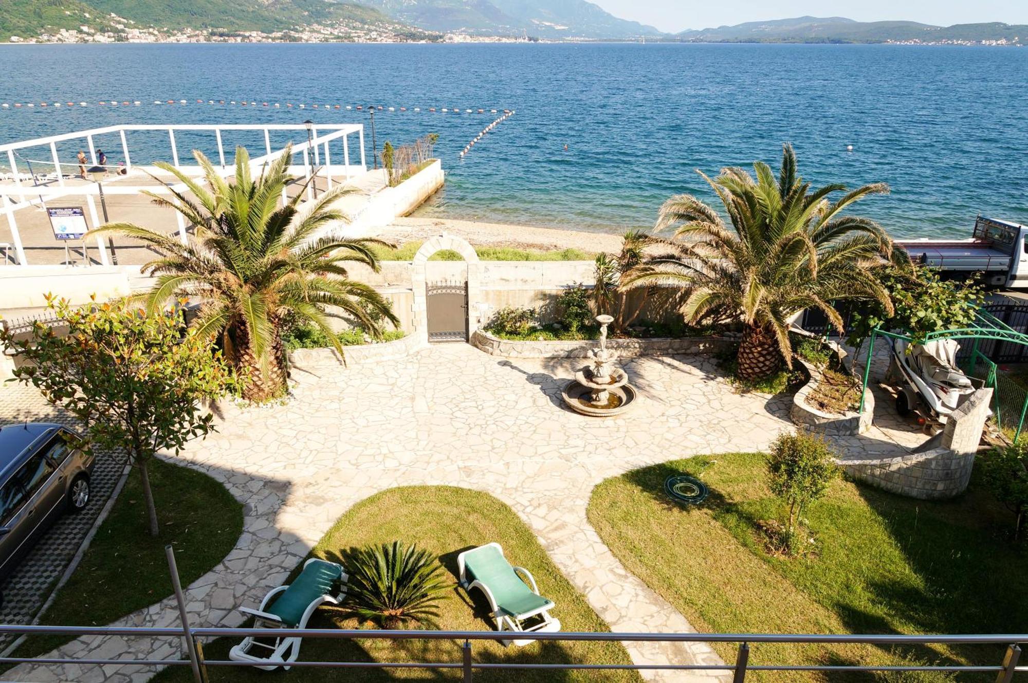 Apartment Iris With Pool Lido Of Herceg Novi Bijela Exterior foto