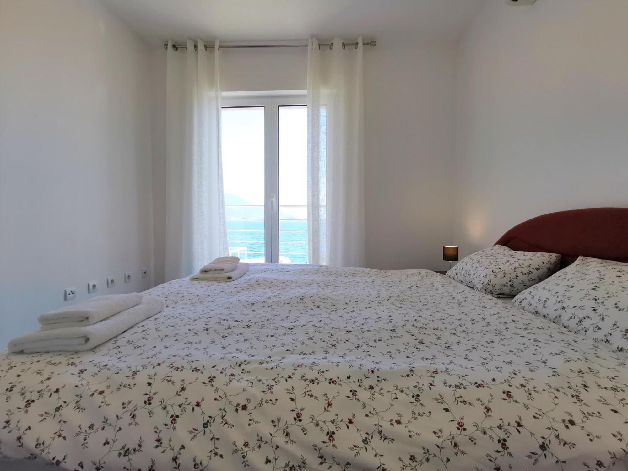 Apartment Iris With Pool Lido Of Herceg Novi Bijela Exterior foto