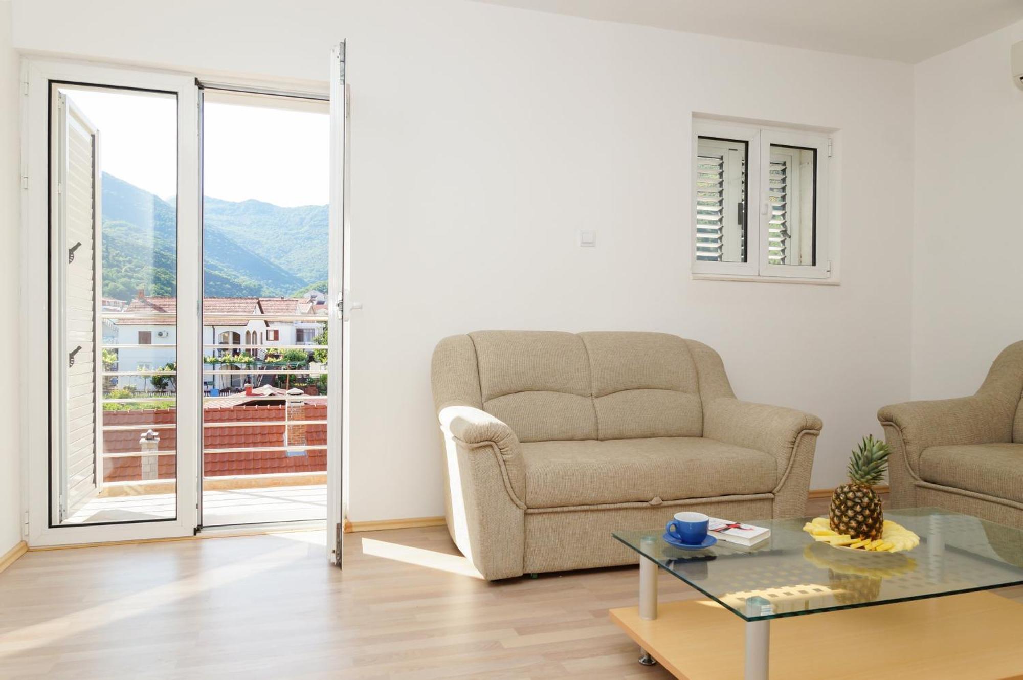Apartment Iris With Pool Lido Of Herceg Novi Bijela Exterior foto